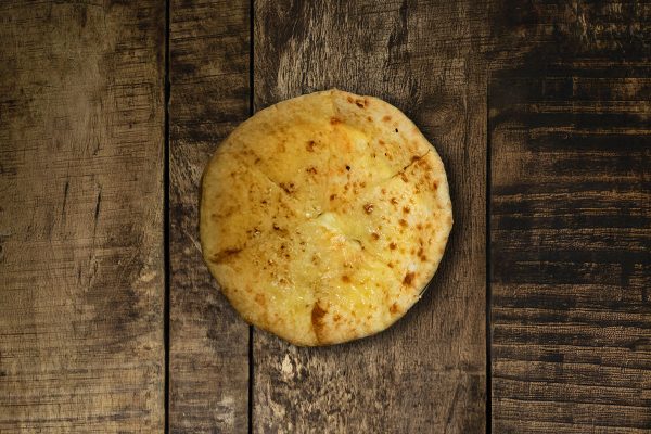 S GRUZÍNSKÝM DOMÁCÍM SÝREM (6 KUSŮ) | WITH GEORGIAN HOMEMADE CHEESE (6 PIECES) | С ГРУЗИНСКИМ ДОМАШНИМ СЫРОМ (6 КУСКОВ)